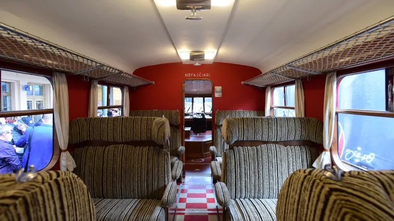 Potahovou látku musela znovu navrhnout výtvarnice