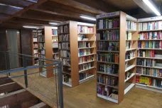 Knihovna roku 2022 půjčuje knihy v pražské čtvrti Dolní Chabry