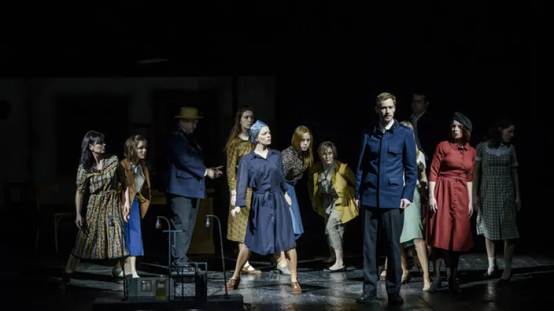 Ostře sledované vlaky - Mahenovo divadlo Brno