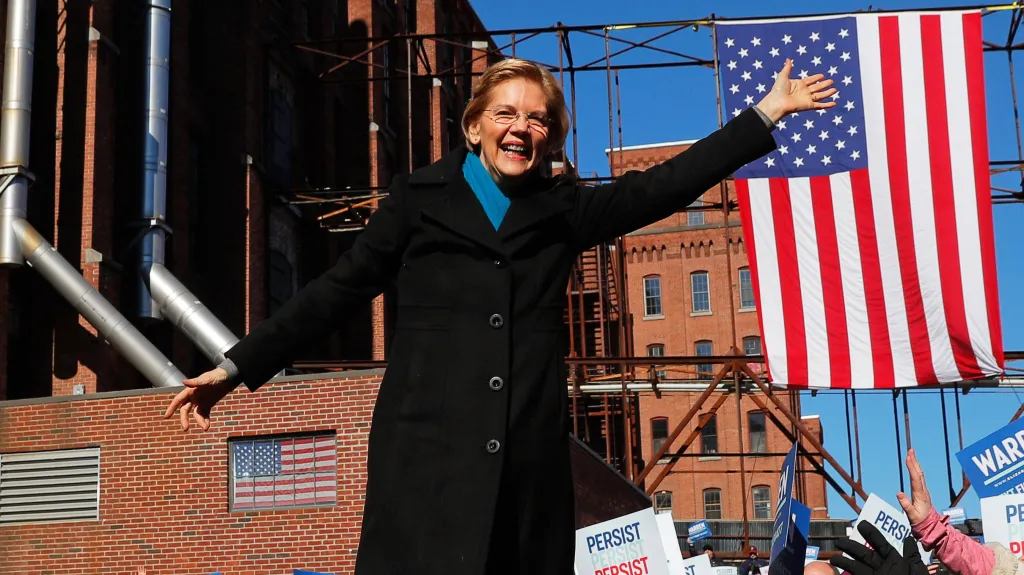 Elizabeth Warrenová při zahájení své kampaně