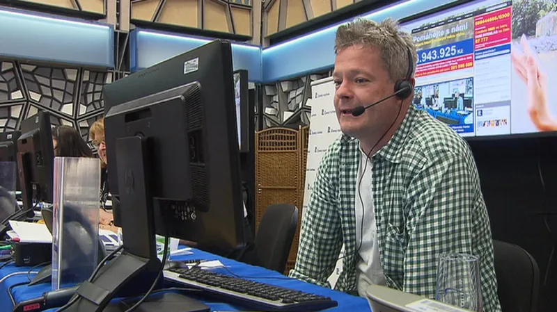 Telefonáty posluchačů přijímal i Aleš Háma