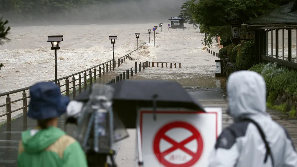 Japonsko zasáhly prudké deště