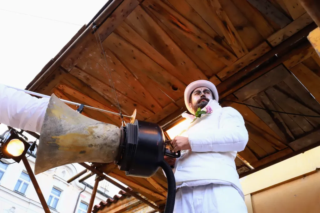 Oslavy 17. listopadu v pražských ulicích