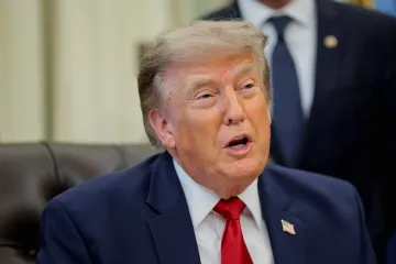 Místo placení poplatků v Hormuzu uzavřou státy Zálivu dohody s USA, uvedl Trump