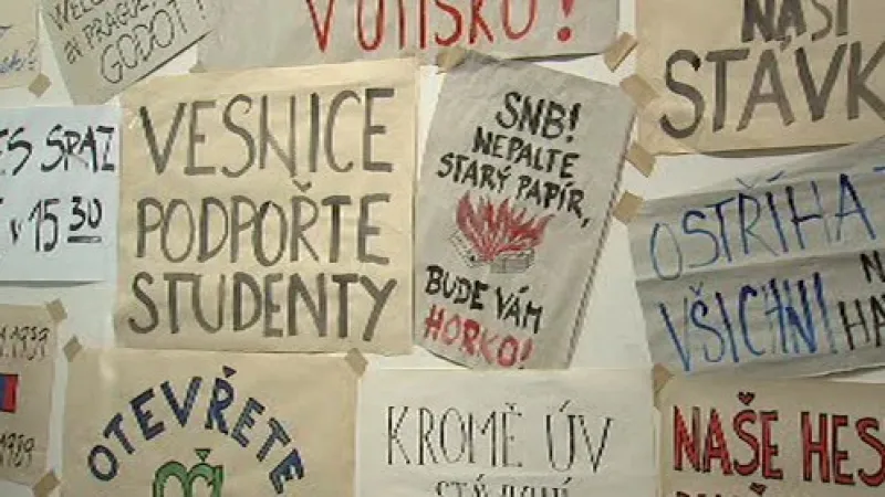 Letáky oholedně stávky v listopadu 1989