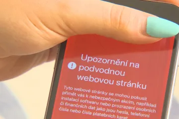 Ministerstvo varuje před podvodnými weby. Po přihlášení mohou „vybílit“ účet