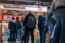 Strojvedoucí Deutsche Bahn dál stávkují. Podnik se obrátil na soud, ten odmítl zakázat protest