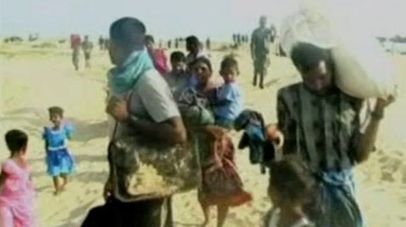 Srílanští civilisté opouštějí bojovou zónu