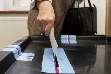 Čtyři obce mají nové zastupitele. Na Ústecku volby táhly