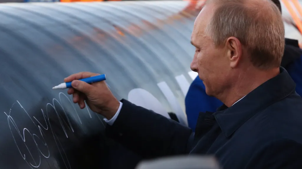Putin se podepisuje na "Sílu Sibiře"