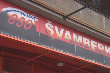 Hořická radnice prodloužila pronájem obchodu na náměstí. Firma uspěla i přes dlužné nájemné