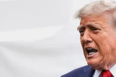 Trump odmítl zprávy, že americké údery íránský jaderný program nezničily
