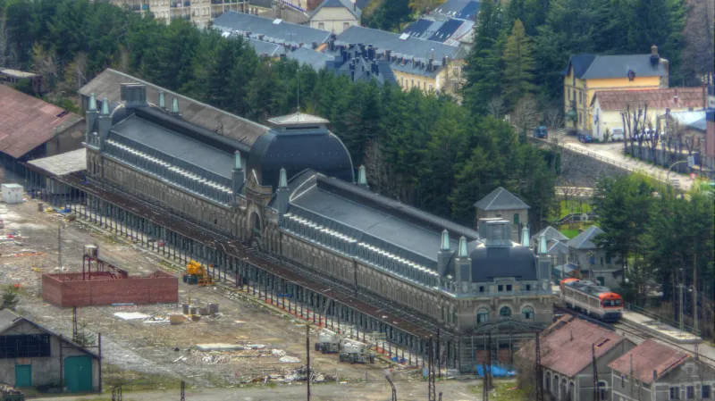 Canfranské nádraží