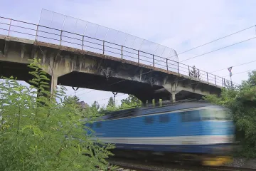 Mosty, které nikomu nepatří, jsou starostí pro malé obce. Na milionové opravy nemají