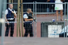 K mačetovému útoku v Charleroi se přihlásil Islámský stát