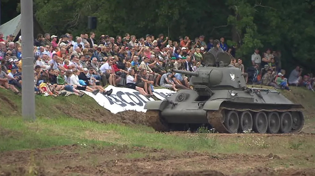 Tankový den v Lešanech 2011