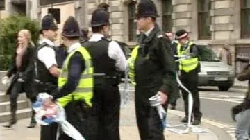 Britští policisté