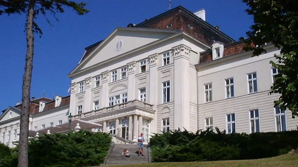 Vídeňský zámek Wilhelminenberg