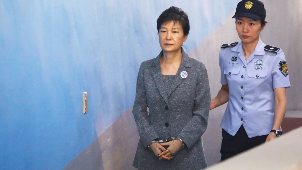 Exprezidentka Pak Kun-hje u soudu