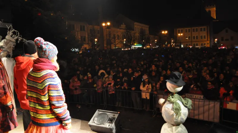 Rozsvícení vánočního stromu v Lounech