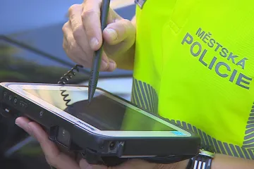 Šéfové městských policií se bojí odlivu strážníků do jiných sborů. Kvůli platům