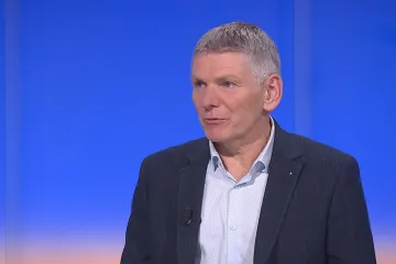 „Musíme zapomenout na Green Deal a nejdřív vybudovat bezpečnou Evropu,“ myslí si Jiří Hynek