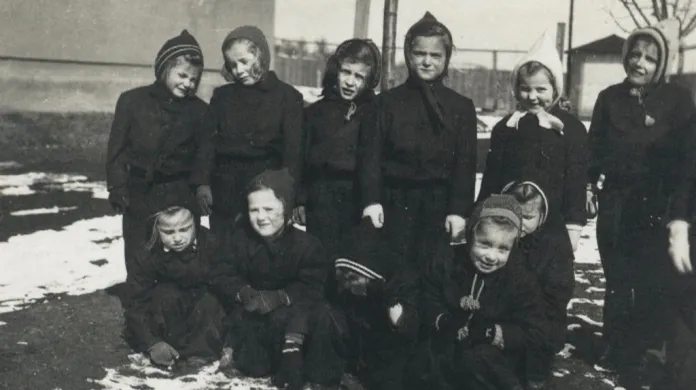 Fotografie dětí ve Svatobořicích