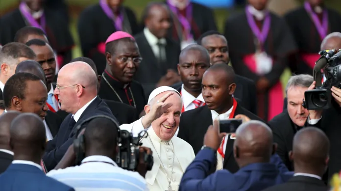 Papež František zahájil návštěvu Keni