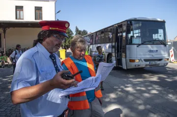 Na začátku školního roku bude komplikovat cestování 208 železničních výluk
