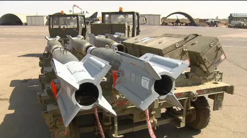 Francouzské jednotky se zapojily do pozemních bojů