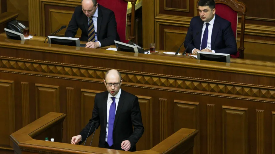 Arsenij Jaceňuk představil program ukrajinské vlády