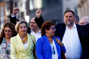 Španělští poslanci těsně schválili zákon o amnestii pro katalánské separatisty