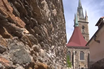 Část hradeb v Čáslavi se rozpadá. Nejrizikovější úseky muselo město zabezpečit