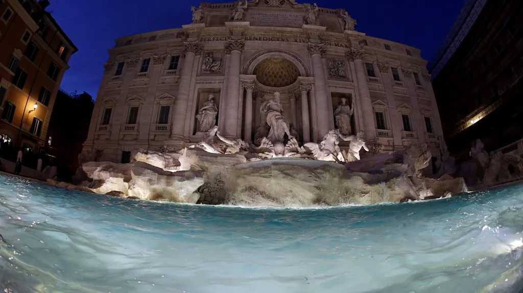 Opravená Fontána di Trevi
