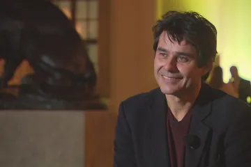 Většina historických událostí byla jen o štěstí, myslí si francouzský spisovatel Binet. Na Svět knihy přivezl Civilizaci