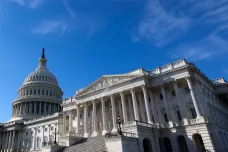 Sněmovna reprezentantů schválila návrh na odvrácení shutdownu. Na řadě je Senát
