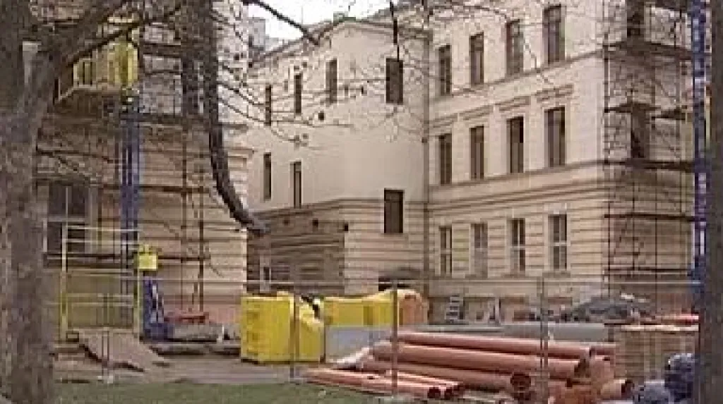 Rekonstrukce rokycanské školy