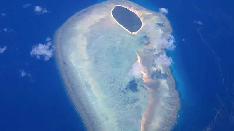 Velký korálový útes pohledem dronu