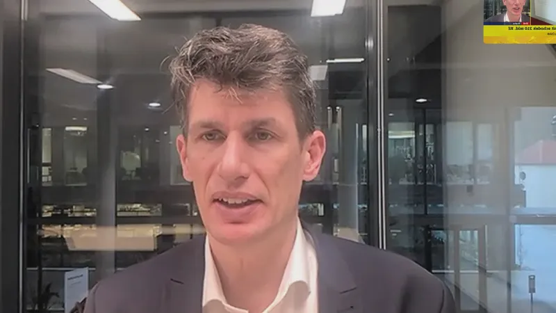 Ekonomika ČT24: Hlavní ekonom ČSOB Jan Bureš o návrhu státního rozpočtu