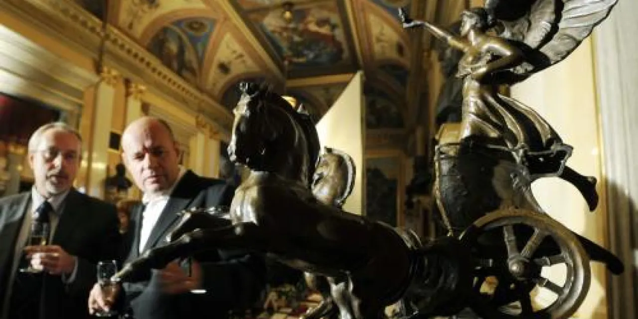 Trojspřeží je jako nové a Národní divadlo čeká další cesta — ČT24