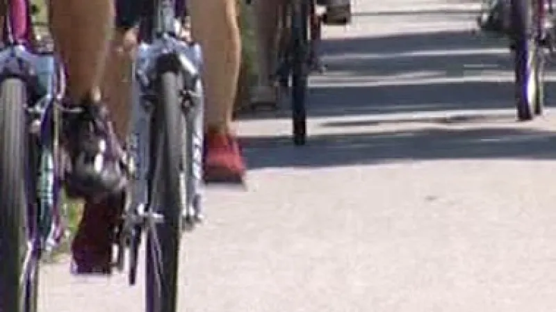 Hlubokou a Purkarec bude spojovat cyklostezka.