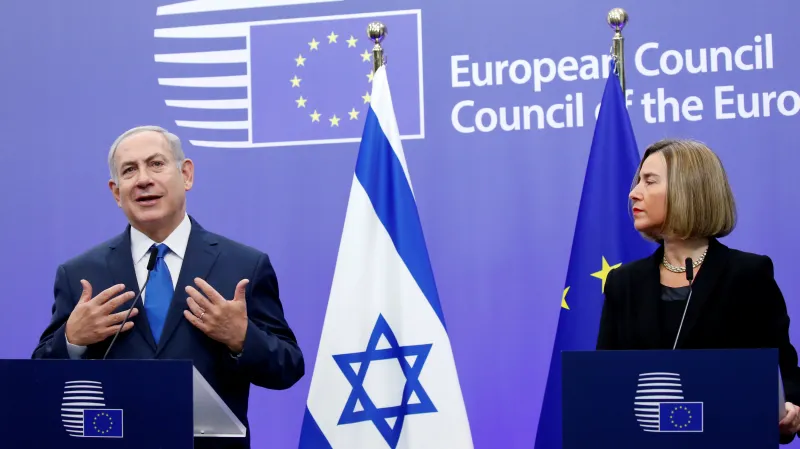 Benjamin Netanjahu a Federica Mogheriniová