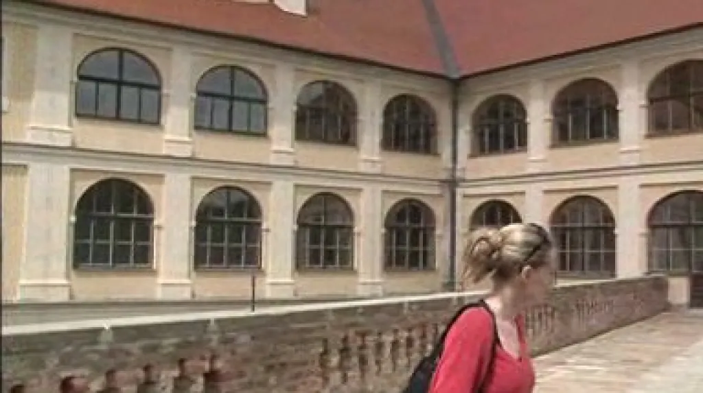 Nádvoří hradu Veveří