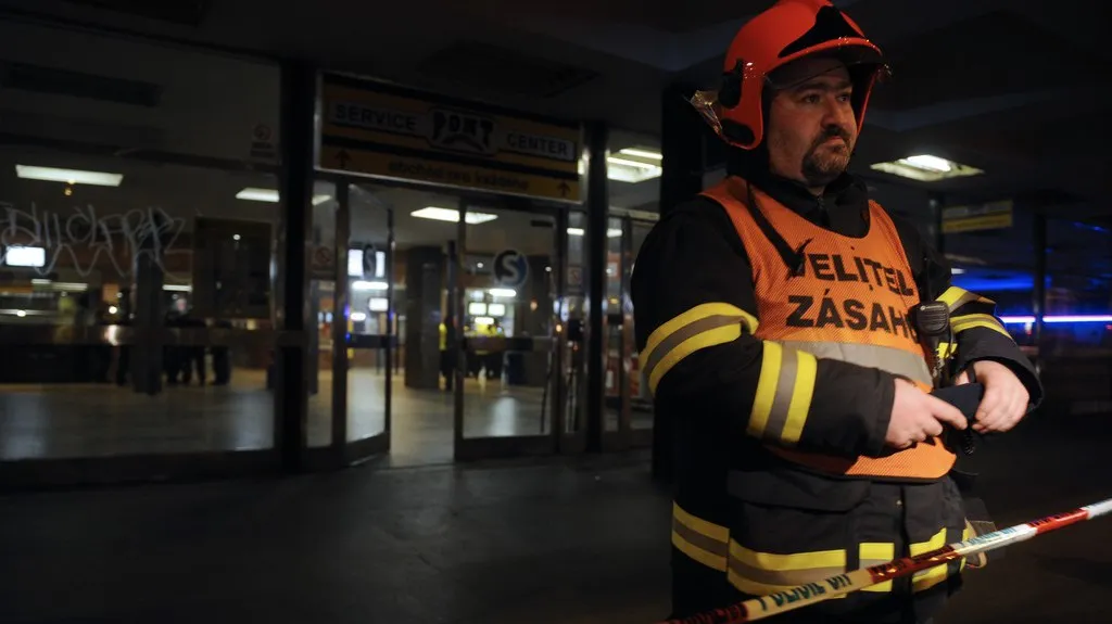 Na místě zasahoval integrovaný záchranný systém včetně pyrotechniků