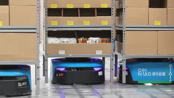 Zcela robotizované skladiště společnosti Alibababa