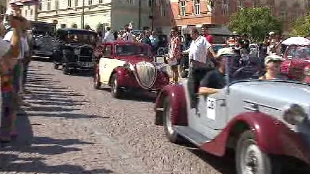 Veteráni při spanilé jízdě