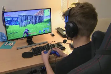 Místo reality svět internetu. Mladá generace trpí digitální samotou