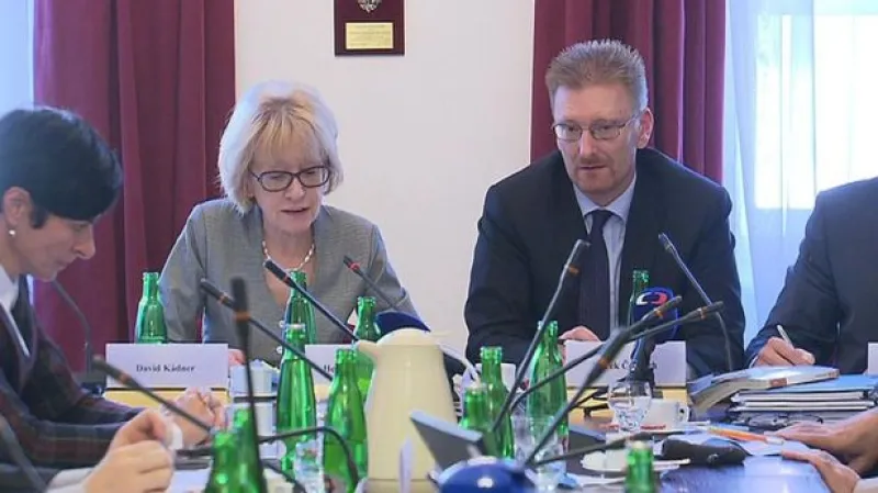 Události: Spor o zákon o státním zastupitelství