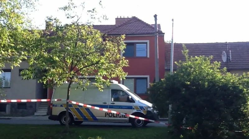 Policie uzavřela celou část obce