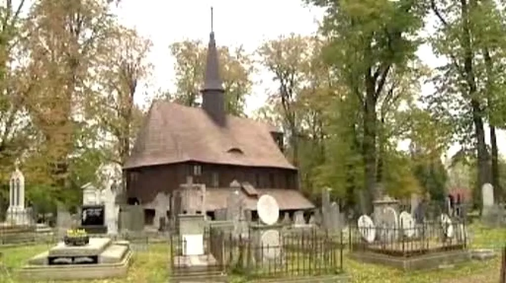 Hřbitovní kostel v Broumově